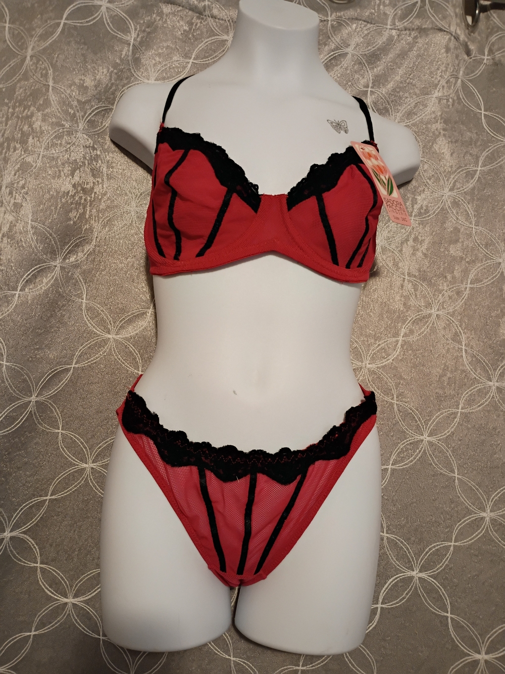 80s Red and Black Lace-Trim Bra & Panty Set